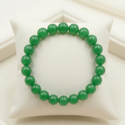Natural Green Aventurine beaded bracelet with a polished finish and vibrant forest-green shimmer from Lakshya Gems